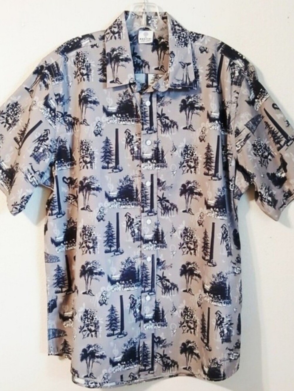 The Radical Expert Clothier Button Up Short Sleeve Camp Shirt Size XXL